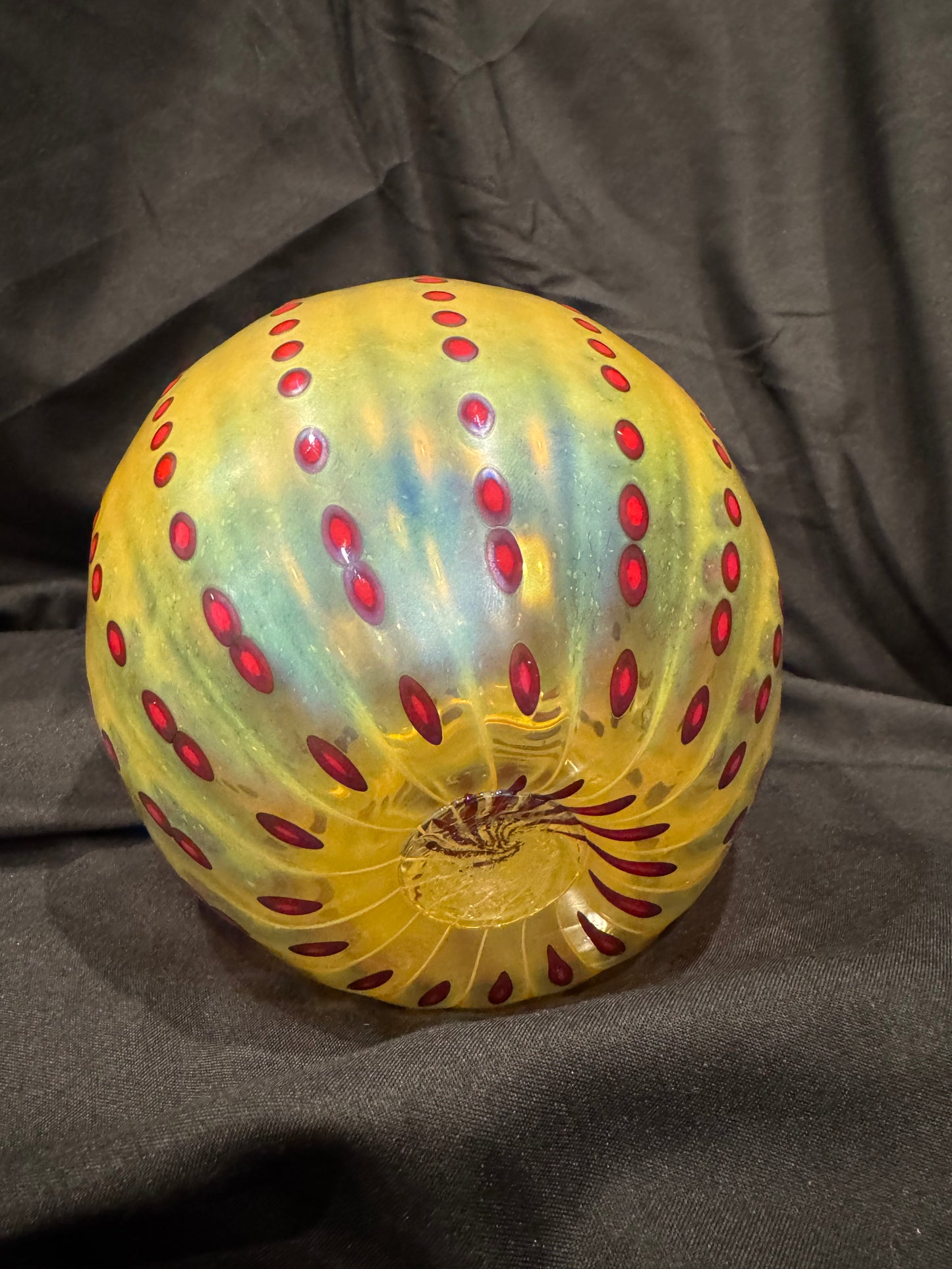 Magic Sands Peter Vizzusi Art Glass Vase