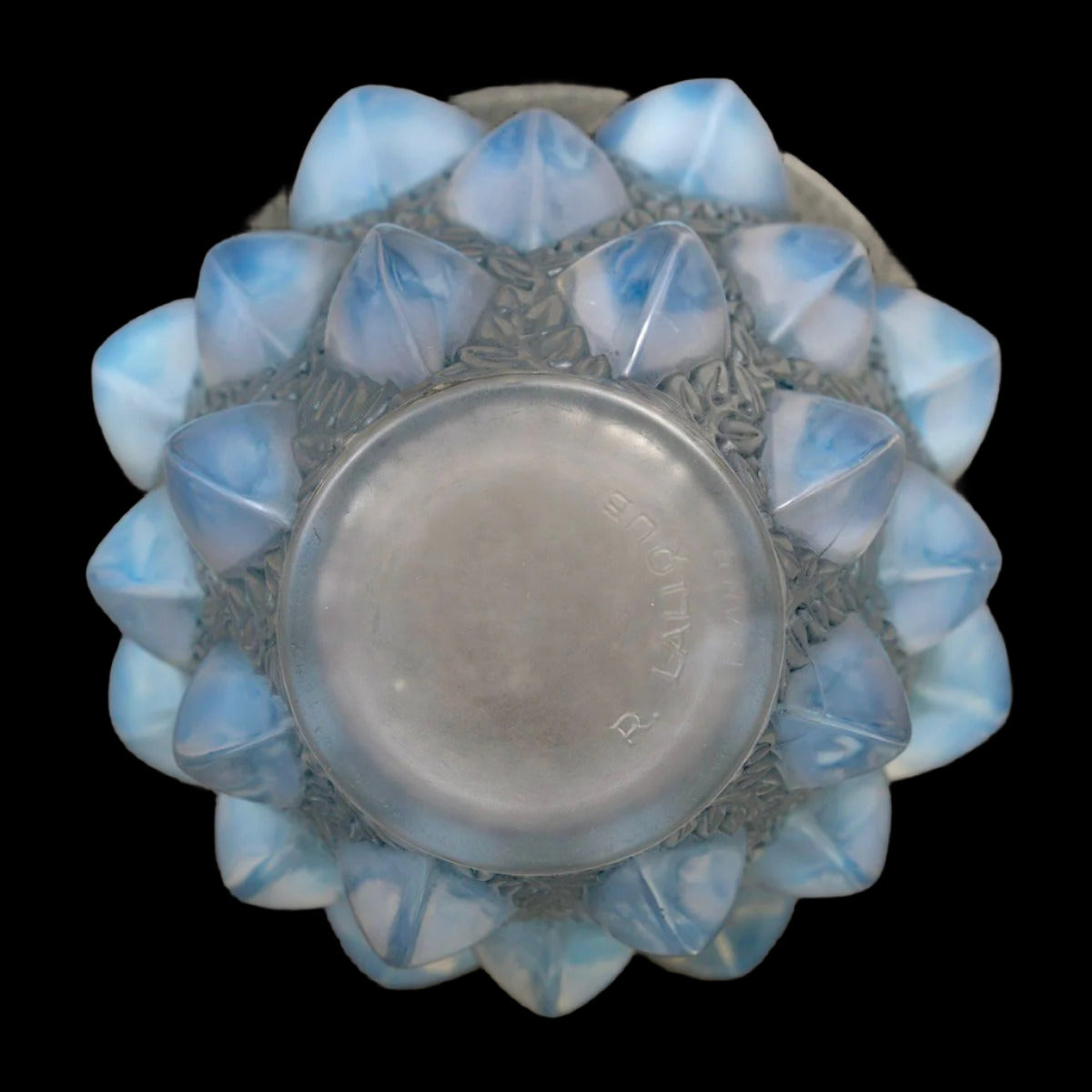 R LALIQUE RAMPILLON PATTERN OPALESCENT VASE GLASS C.1930 RARE