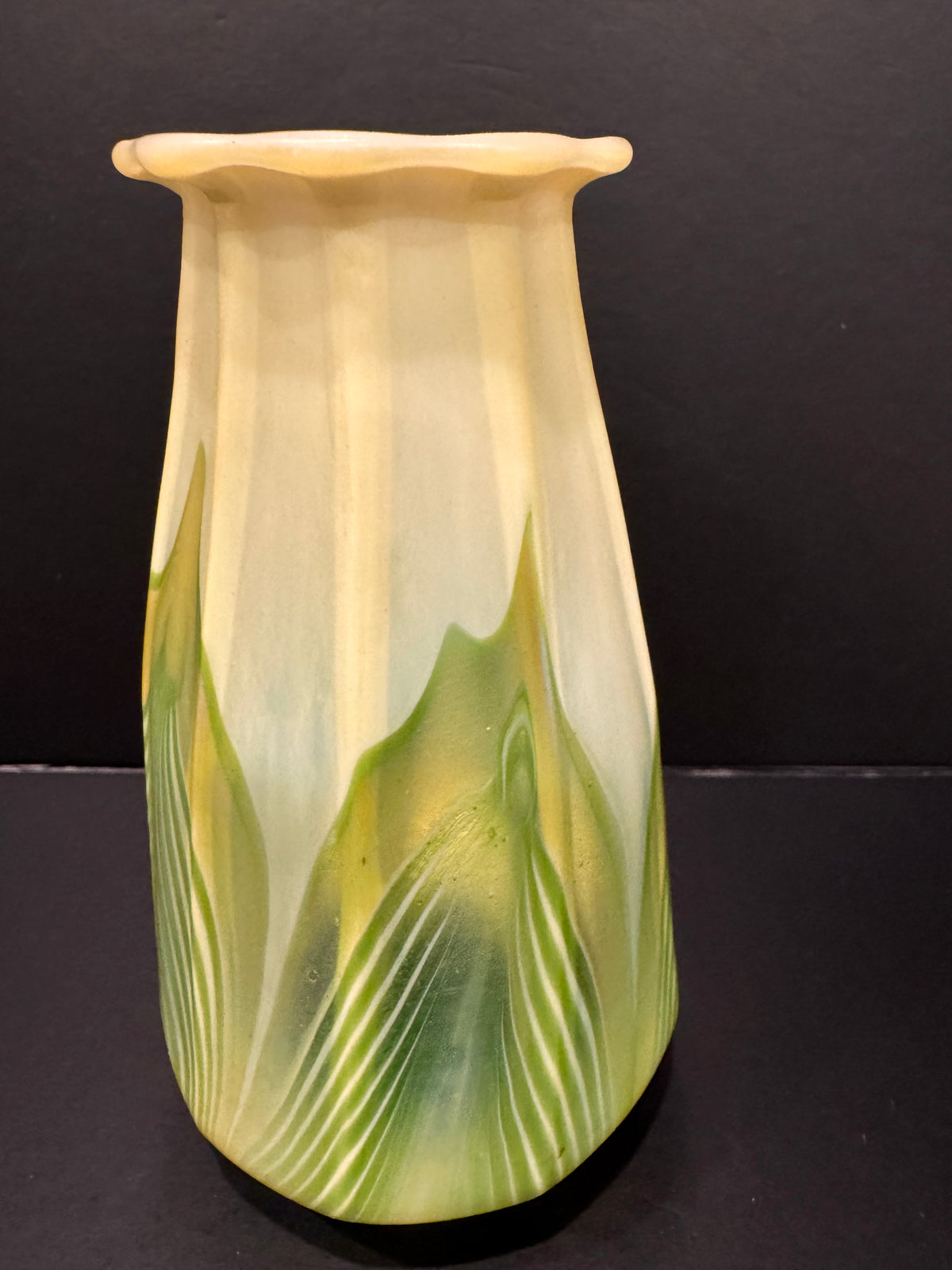 Antique Tiffany Studios Pulled Feather Art Glass Lamp Shade, Signed LCT, Creamy Custard Ground with Green Feathering