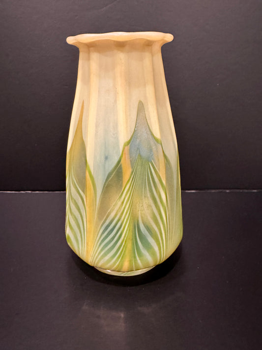 Antique Tiffany Studios Pulled Feather Art Glass Lamp Shade, Signed LCT, Creamy Custard Ground with Green Feathering
