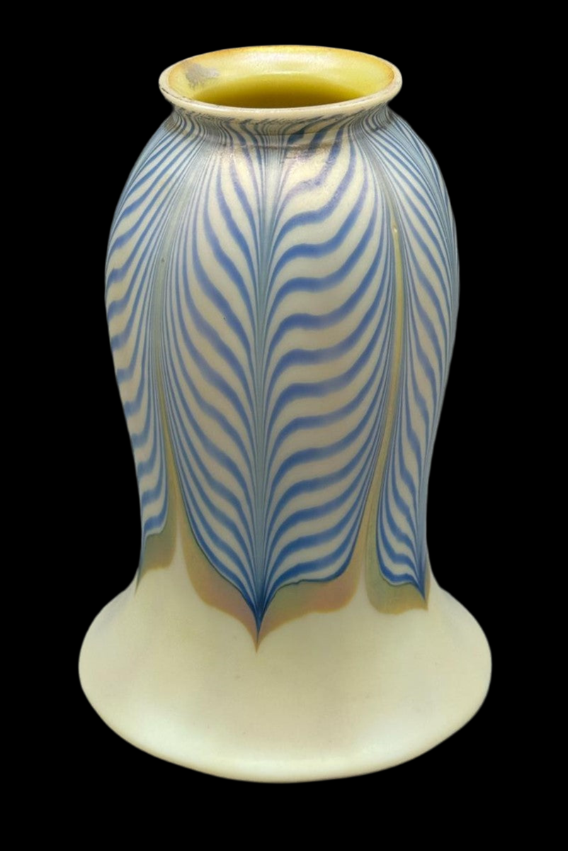 Steuben Pulled Feather Art Glass Shade