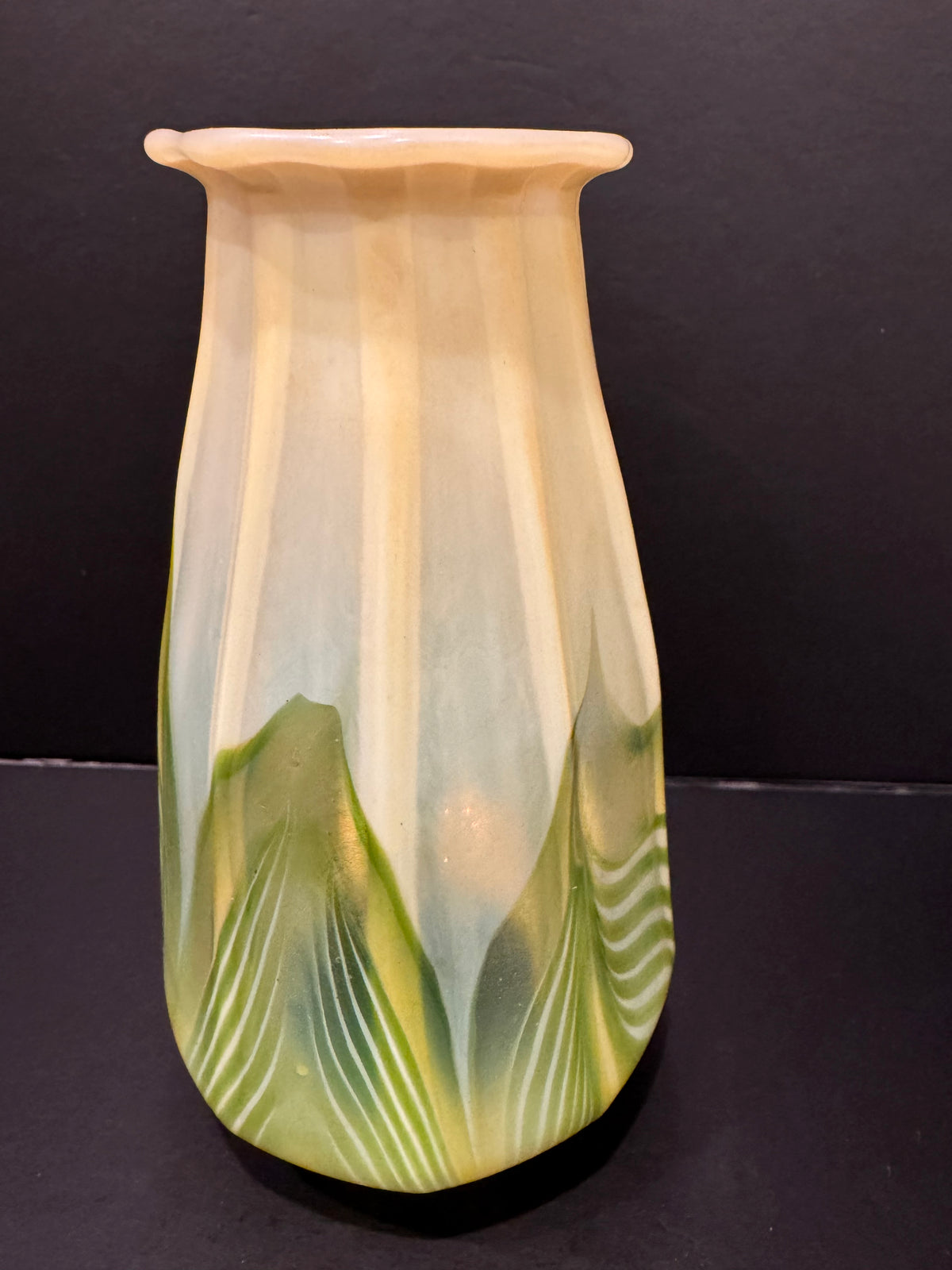 Antique Tiffany Studios Pulled Feather Art Glass Lamp Shade, Signed LCT, Creamy Custard Ground with Green Feathering
