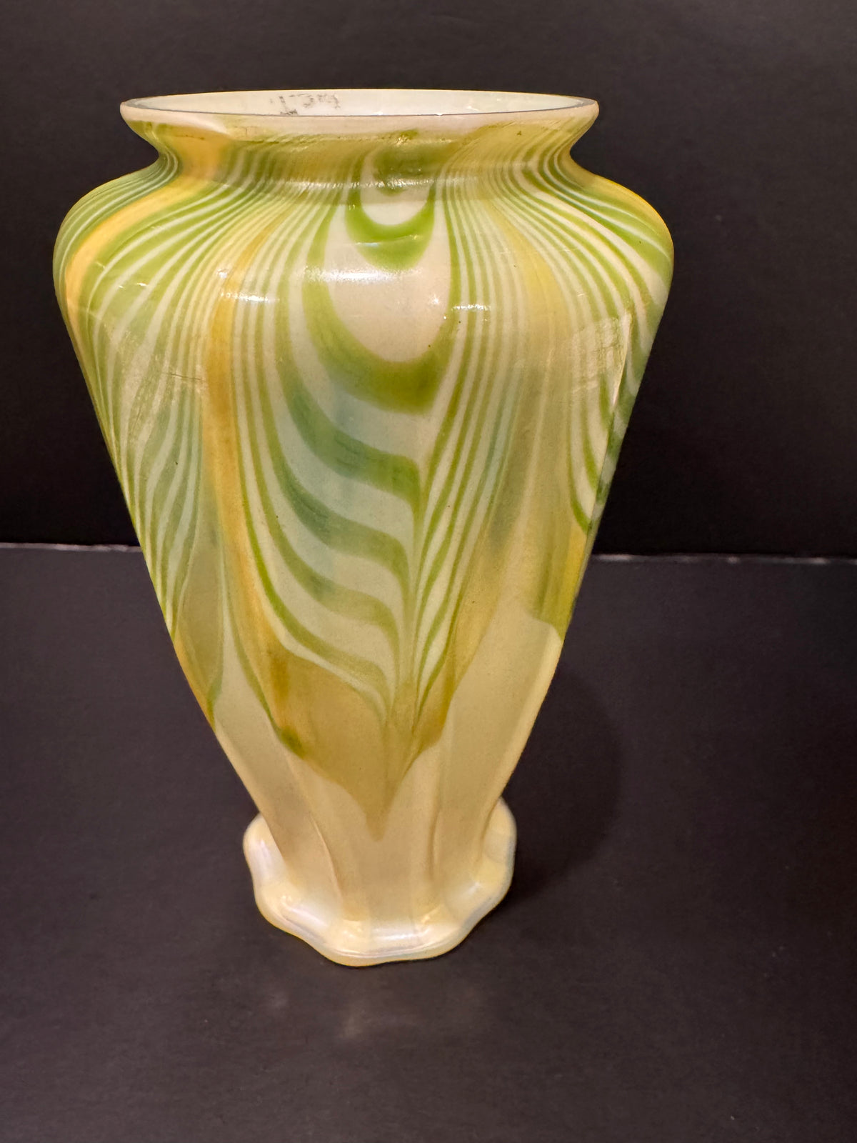 Antique Tiffany Studios Pulled Feather Art Glass Lamp Shade, Signed LCT, Creamy Custard Ground with Green Feathering