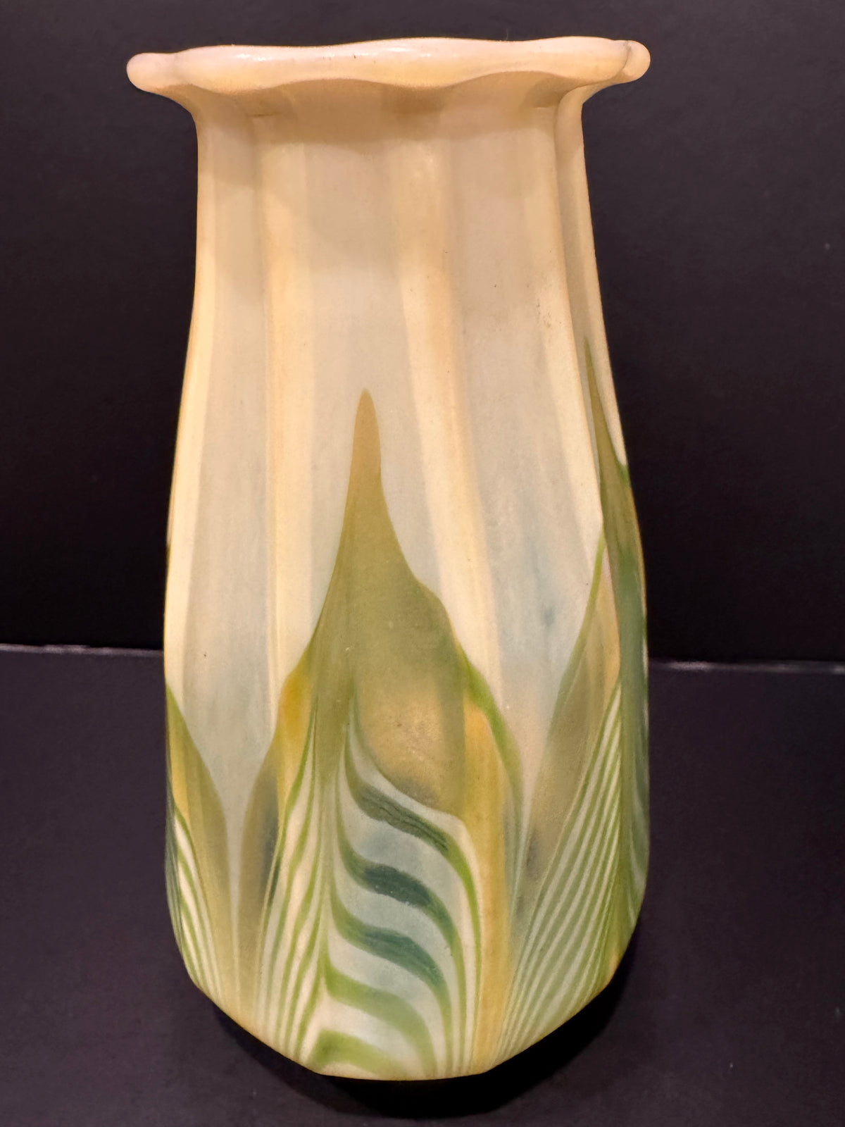 Antique Tiffany Studios Pulled Feather Art Glass Lamp Shade, Signed LCT, Creamy Custard Ground with Green Feathering