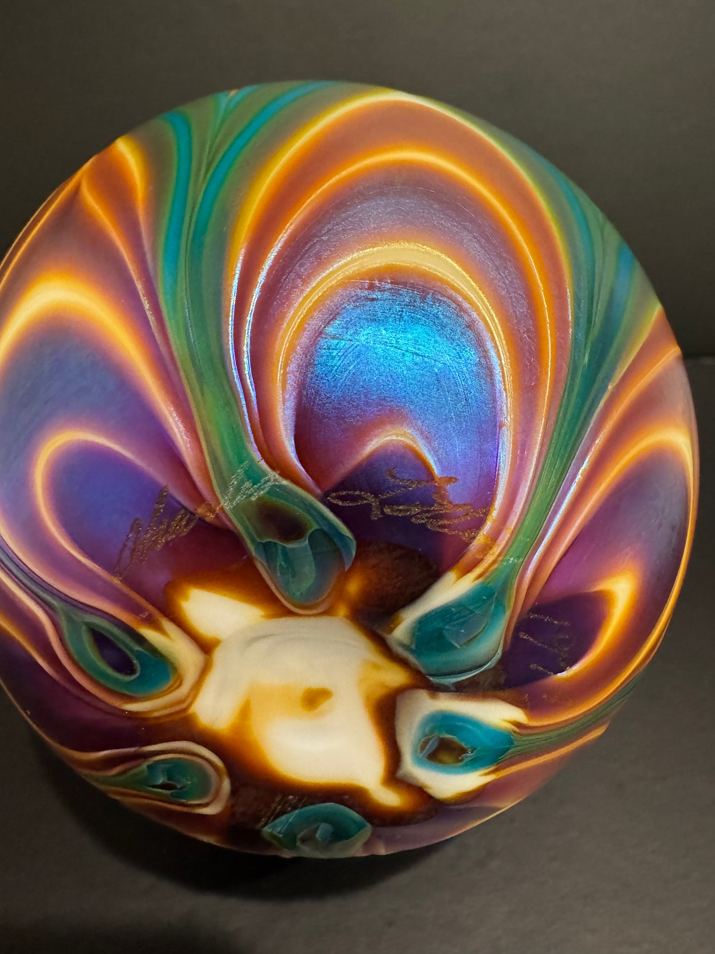 Exceptional Charles Lotton Pulled Feather Art Glass Vase 7 in